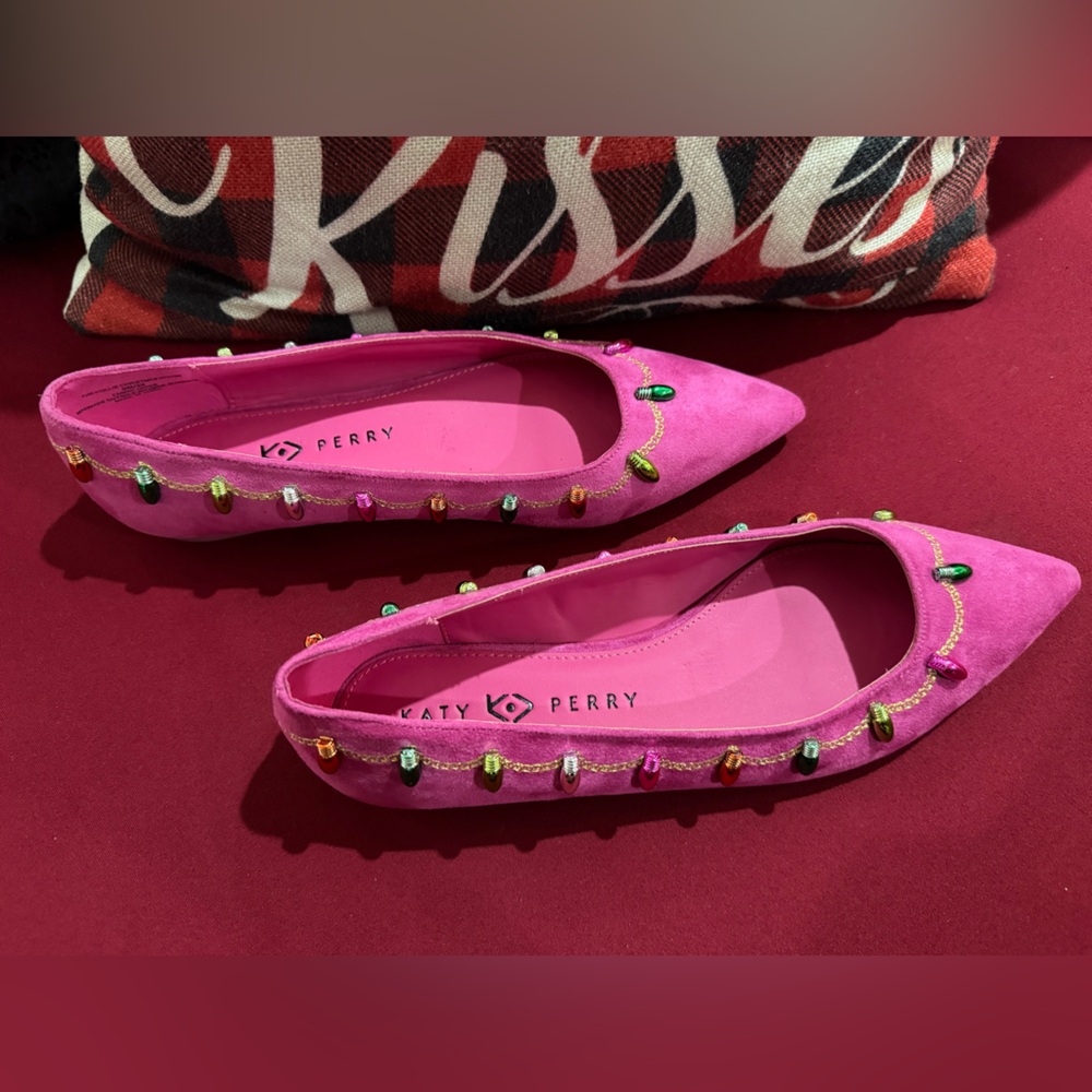 Katy Perry Collections Vibrant Pink Embellished The Christmas Hollies Flats RARE - Picture 10 of 10